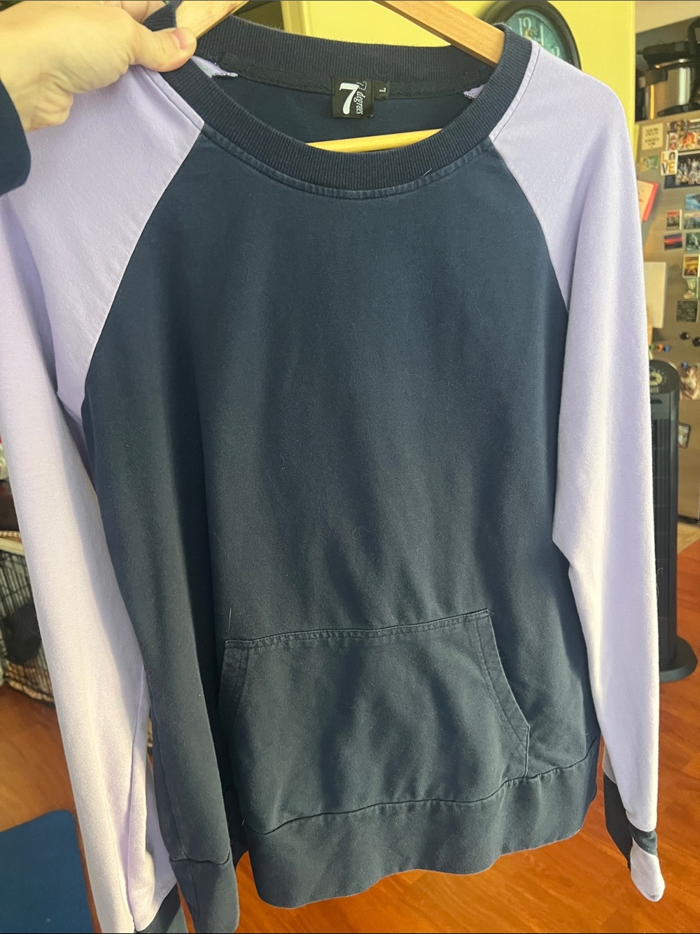 7 Degrees Navy and Lavender Raglan Pullover Sweatshirt, size Large